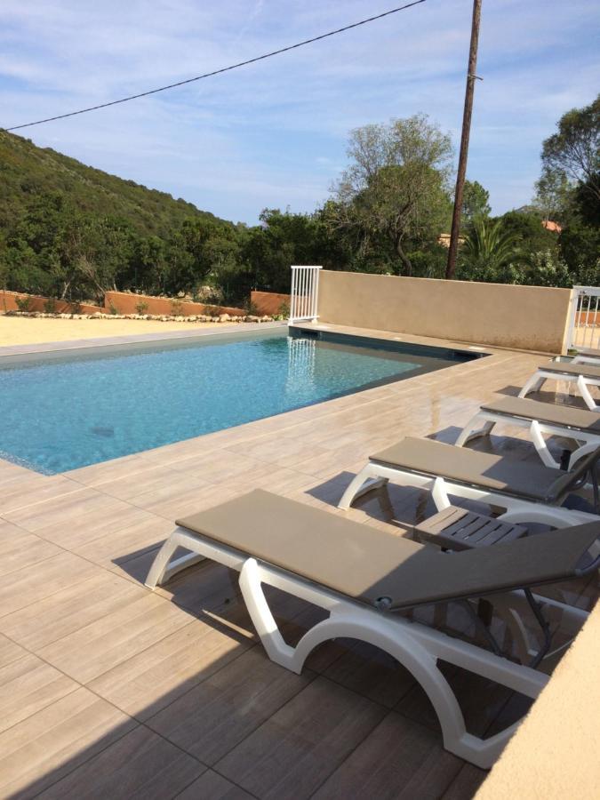 Villas Matteu แกเลเรีย ภายนอก รูปภาพ