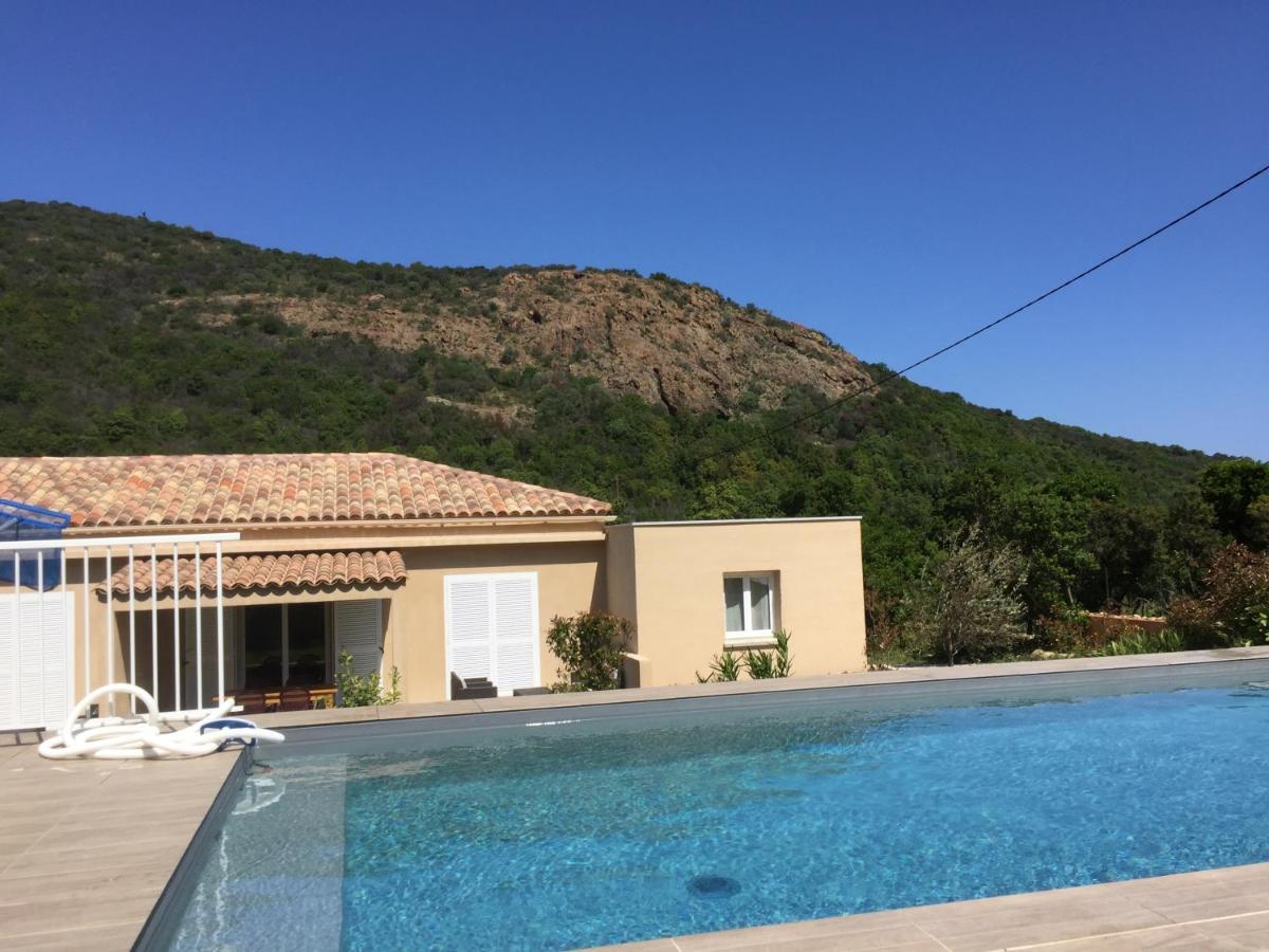 Villas Matteu แกเลเรีย ภายนอก รูปภาพ